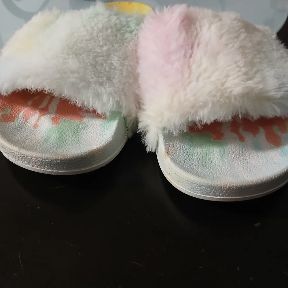 Madden Girl Pastel Tie-Dye Fuzzy Slides